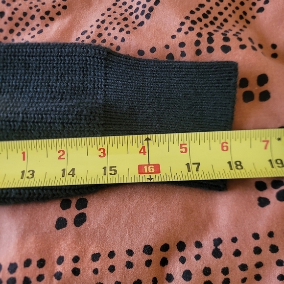 VGUC Athleta Switchback Pullover Sweater Oversized Knit Black XSmall - Picture 9 of 10